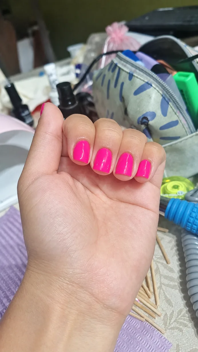 Uñas en fucsia